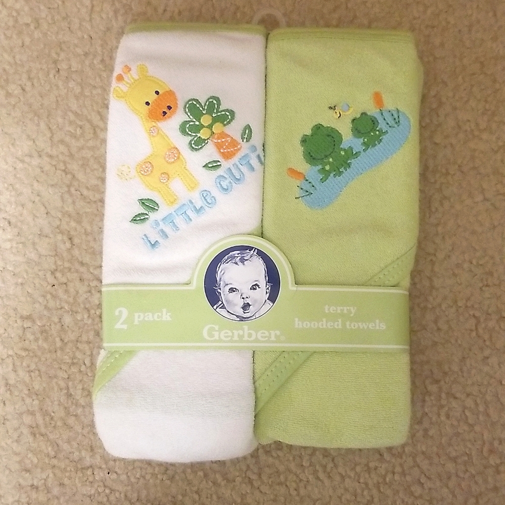 Gerber terry hooded towels, 2 pack, white and green